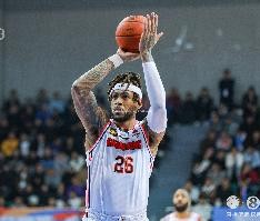 麦穗丰：莫兰德近两场跑跳看着挺好 广东就需要这样的莫兰德