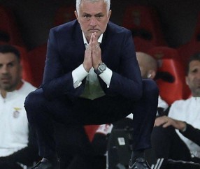 必发体育-随着利物浦3-0+巴萨4-2！欧冠最新积分榜：切尔西晋级，穆帅出局